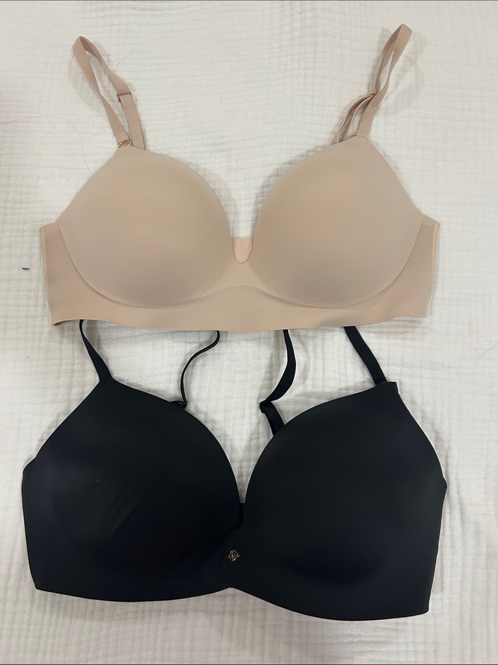 Victoria's Secret Smooth T-Shirt Bras - Black & Nude